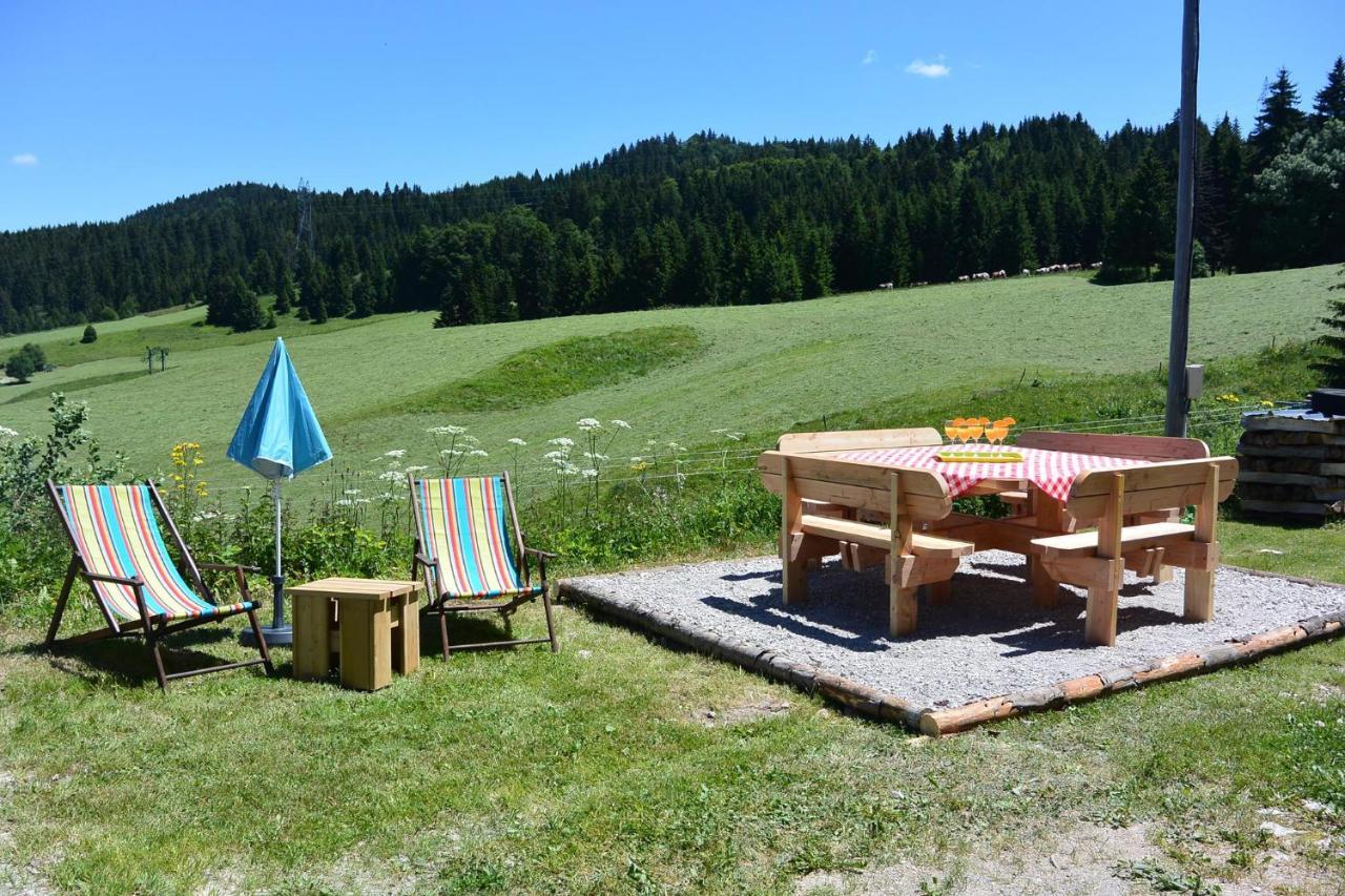 Gites Tre Le Grenier Les Moussieres ภายนอก รูปภาพ